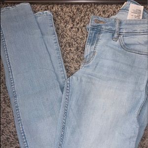 Hollister skinny jeans